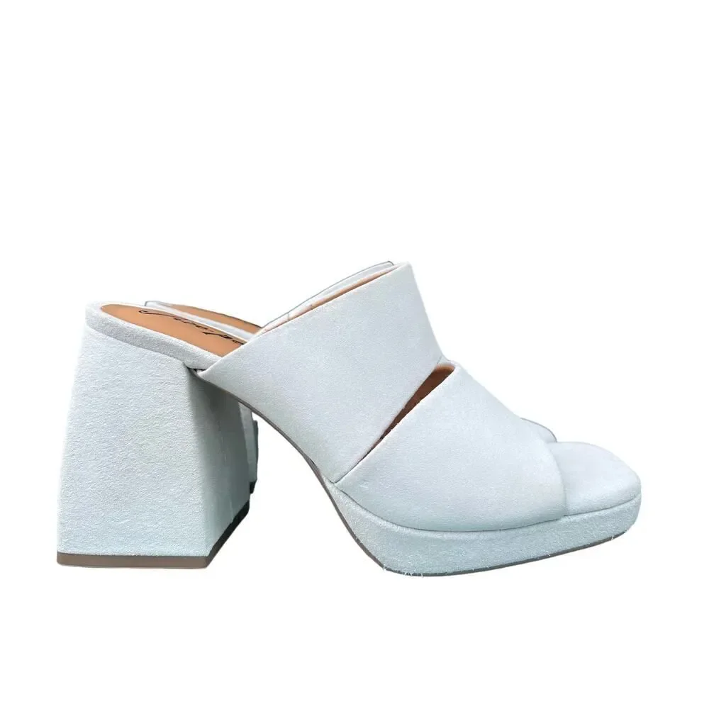 Free People NWOT Love Is Everywhere Platform Sandal Salt Gray Size 38.5 US 8.5